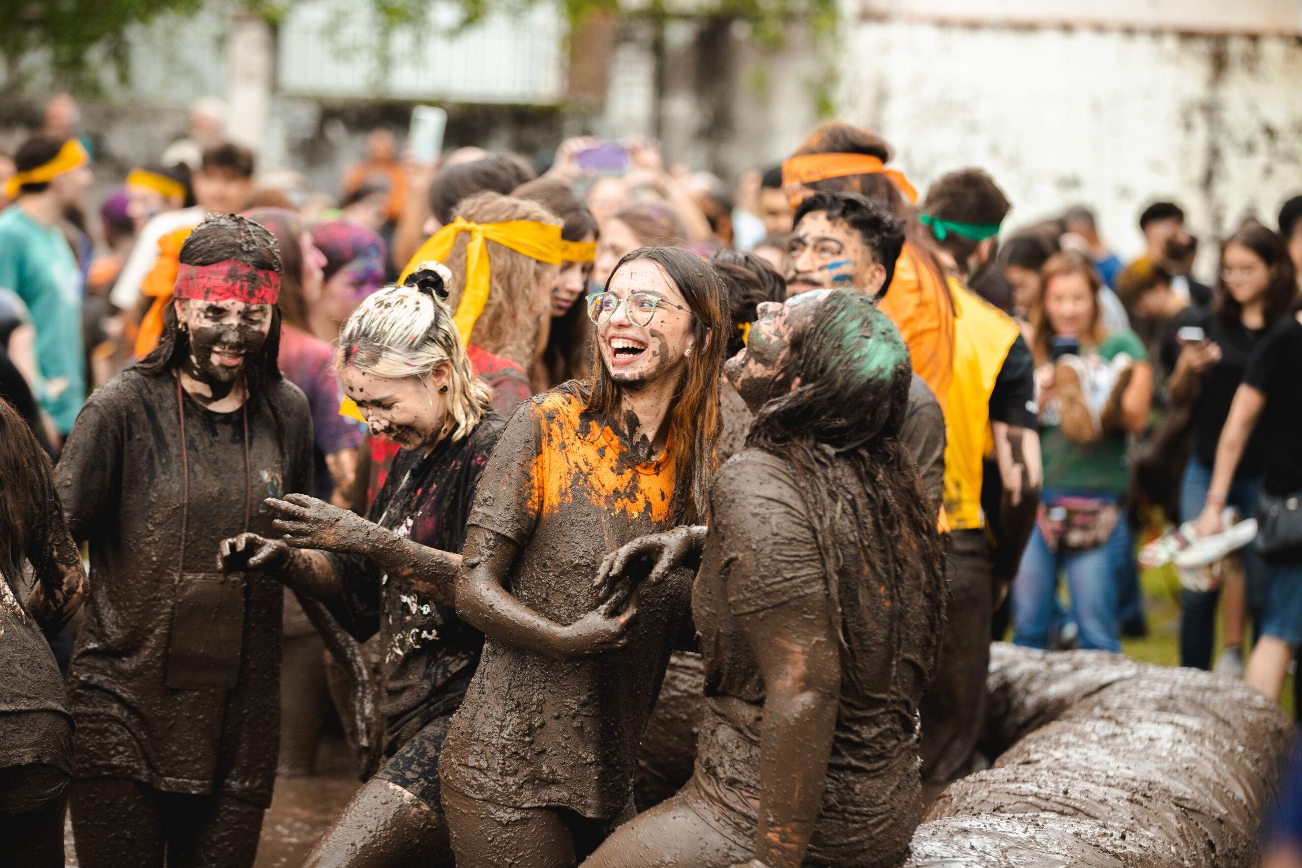Banho de lama faz bem para a pele? Pesquisadores da UFPR respondem